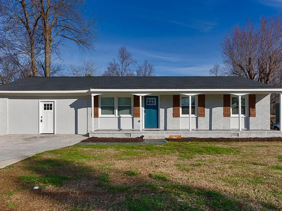 3903 Telstar Cir SW