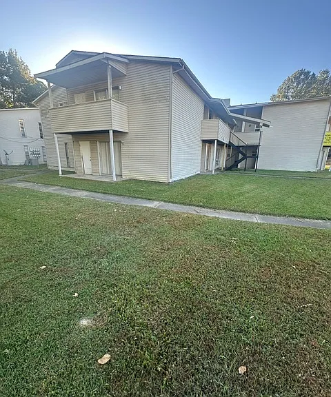 1100-1200 S Lynn Ln #21 — Photo 4