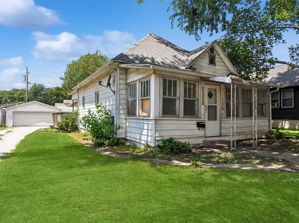2328 E 14th St, Des Moines, IA 50316
