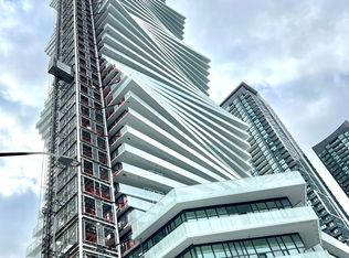 3900 Confederation Pkwy #1702, Mississauga, ON L5B0M3