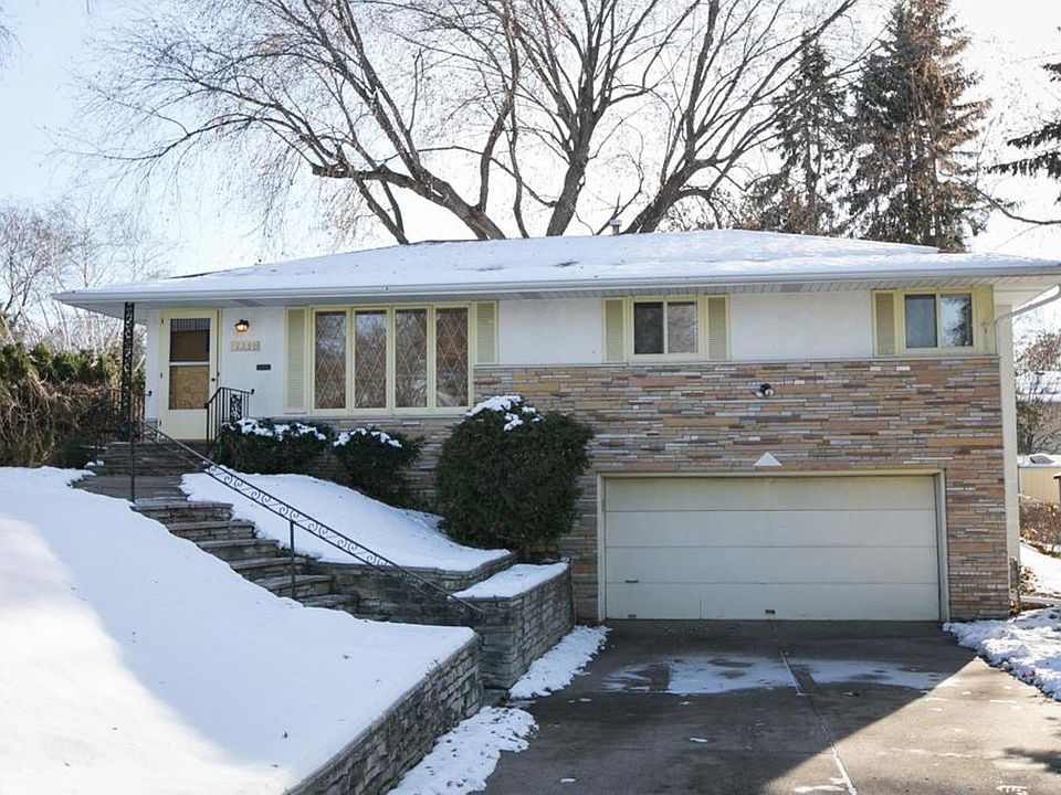 1st image of 1350 Skywood Ln NE