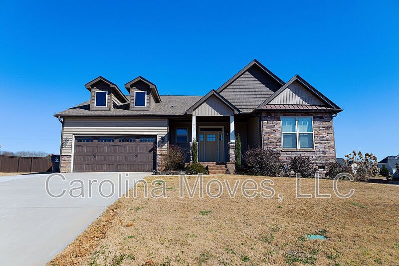 1st image of 210 Royal Hill Ln