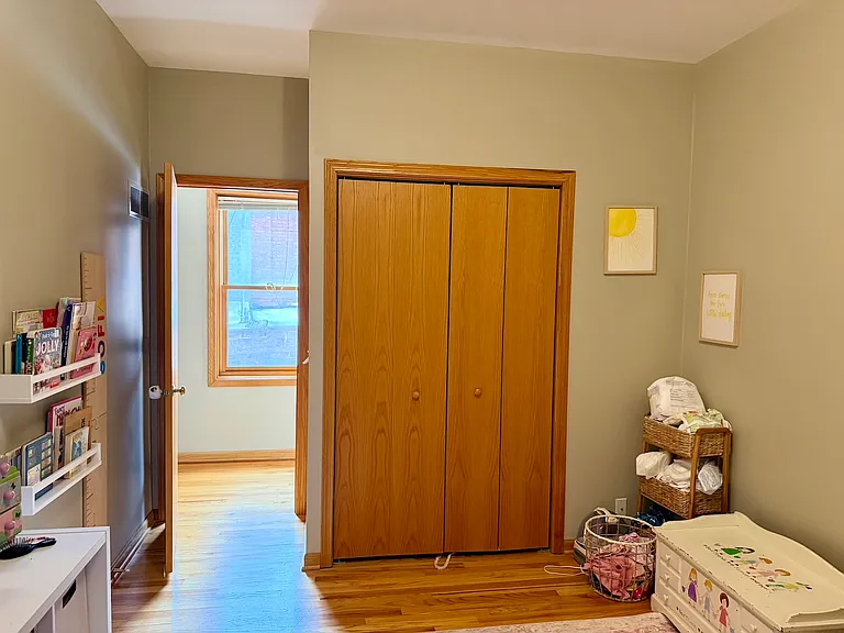 1463 N Leavitt St #3 — Photo 9