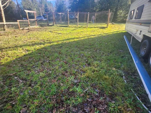 601 E Lakeshore Drive E, Shelton, WA 98584