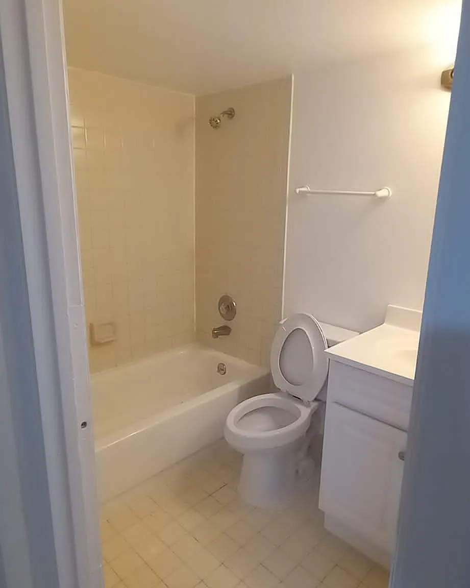 2 bed, 970 sqft, $2,250 — Photo 4