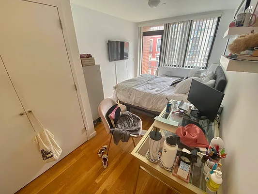 Rented by J PRESTON AND ASSOCIATES INC | media 14