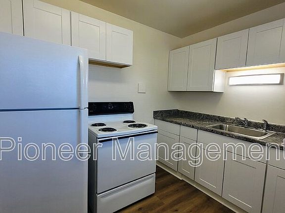 5th image of 763 NE Alameda Ave