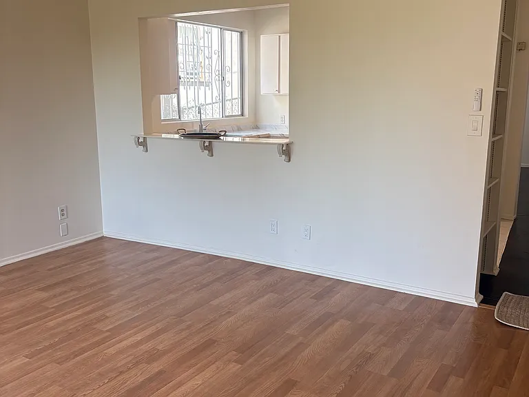 434 N Lake St #2 — Photo 3