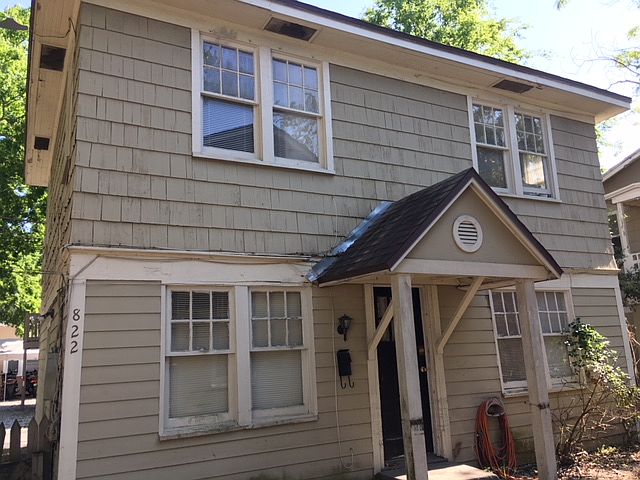 2nd image of 826 Phillips St