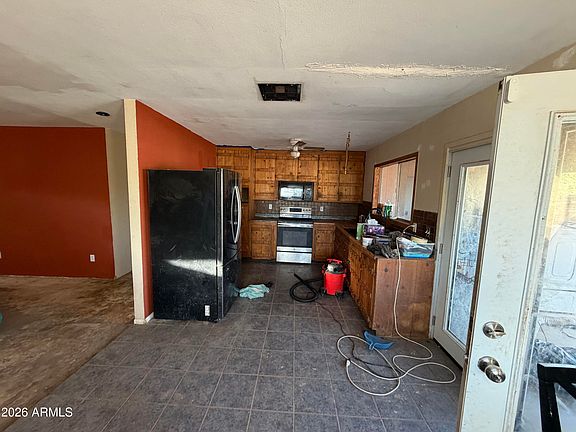 2nd image of 42845 N 7th Avenue