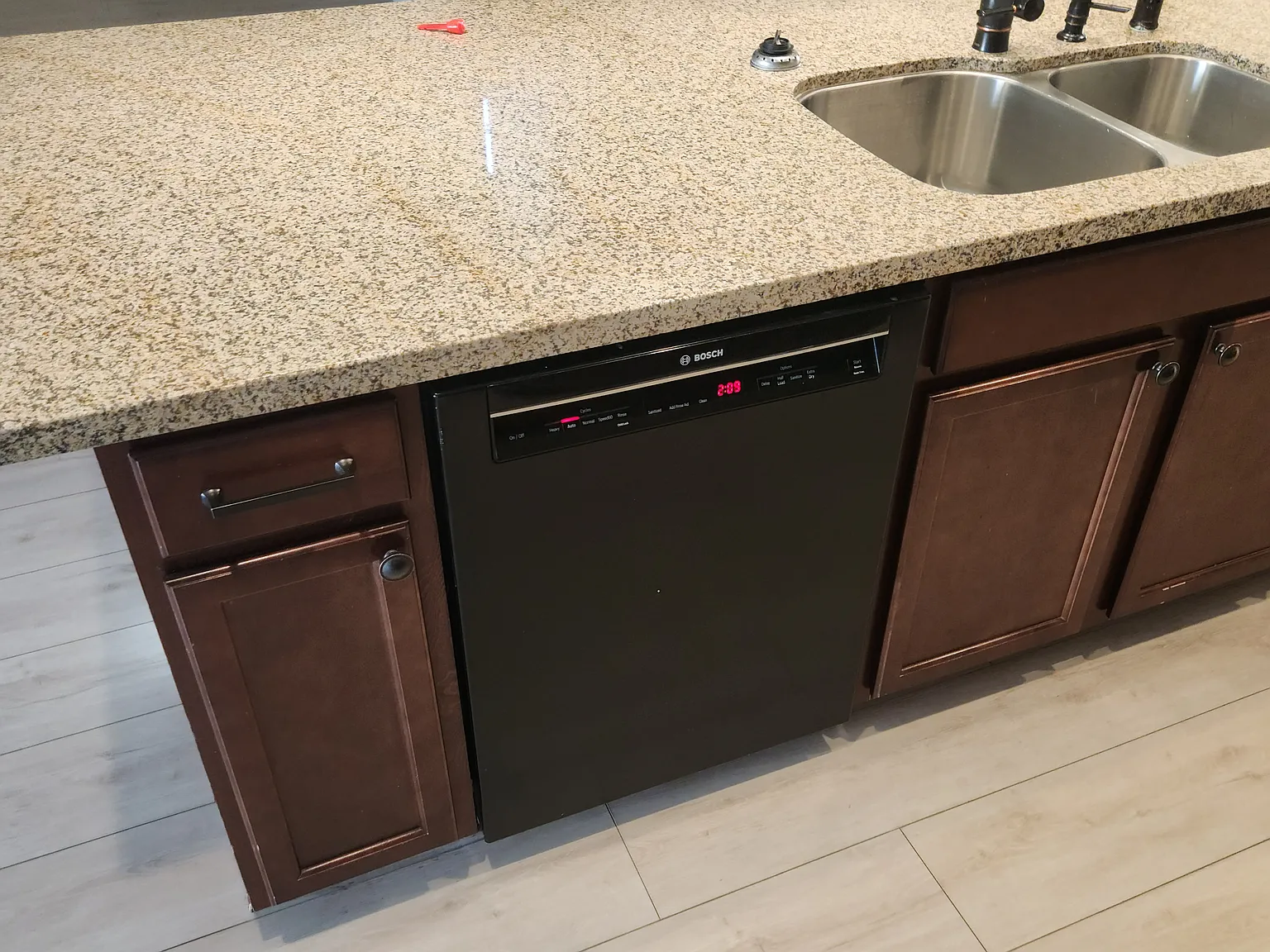 6 bed, 2980 sqft, $4,000 — Photo 4