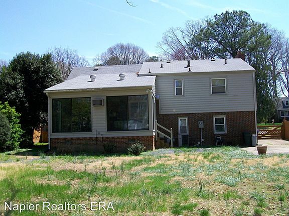 3rd image of 8418 Zell Ln