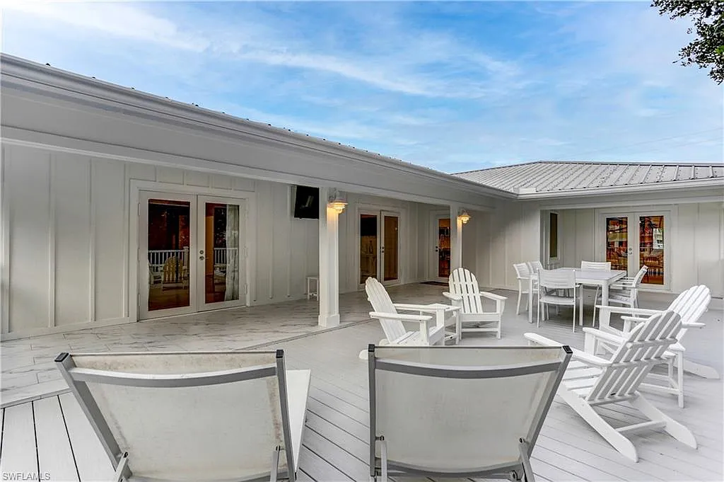 4 bed, 3.0 bath, 2488 sqft, $35,000 — Photo 4
