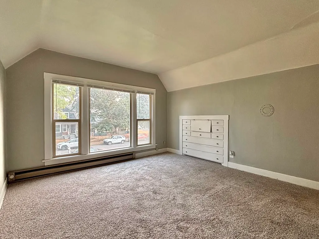 1 bed, 480 sqft, $995 — Photo 2