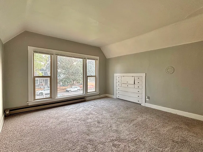 1122 W Augusta Ave #2 — Photo 2