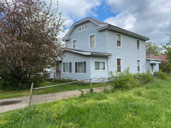 826 5th St, Huntington, WV 25701