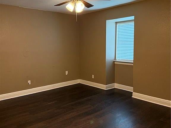 5th image of 9003 Bunker Hill Rd