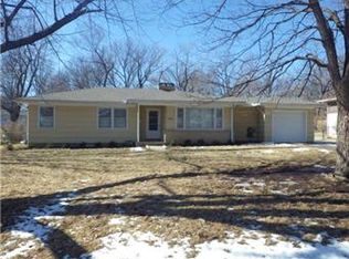 2400 S Ellison Way, Independence, MO 64055