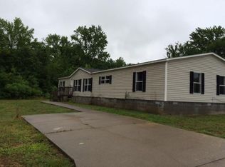 1815 Mosley Ferry Rd, Chapmansboro, TN 37035