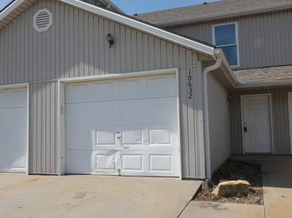 10632 N Locust Ct, Kansas City, MO 64155