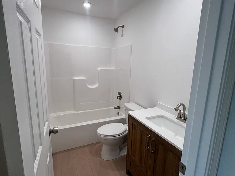 1441 N Beverly Ave #A — Photo 7