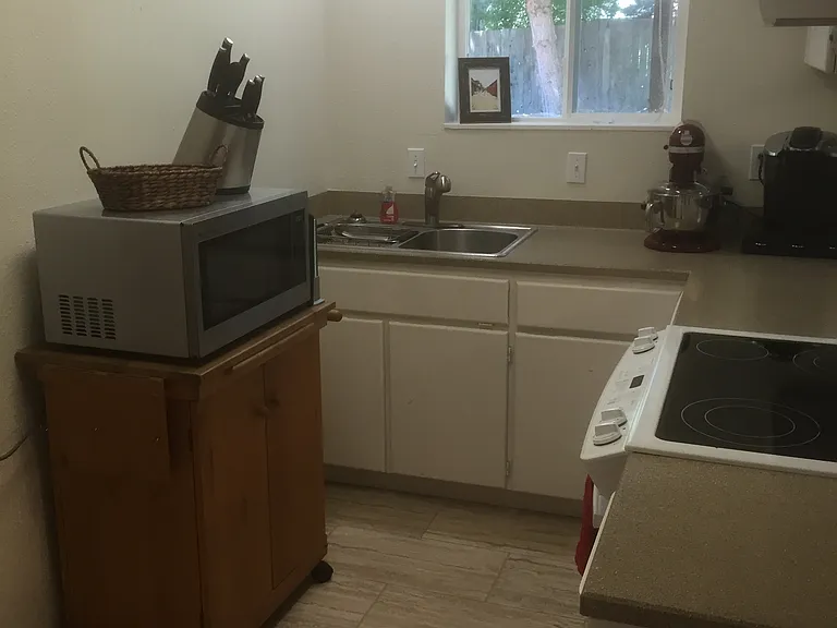 6361 SW Southwood Dr #3 — Photo 9