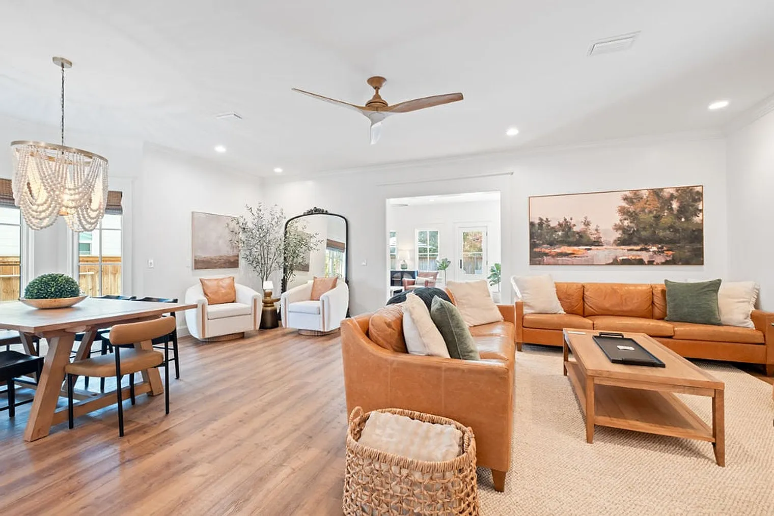 4 bed, 4.0 bath, 2325 sqft, $10,483 — Photo 1