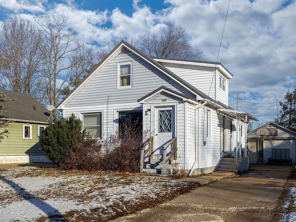 1st image of 429 Chestnut STREET