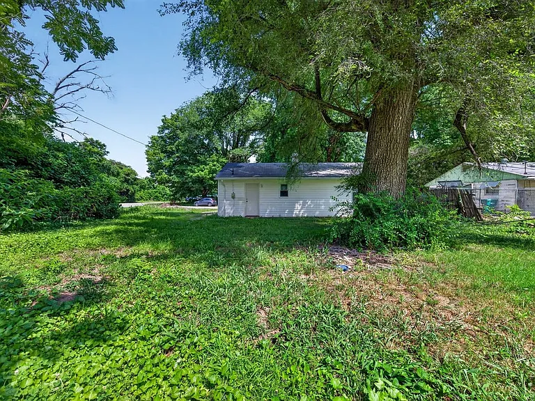 6 Amelia Dr — Photo 31