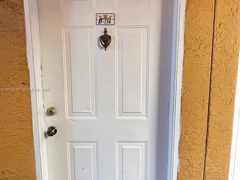 6255 Kendale Lakes Cir #116 — Photo 2