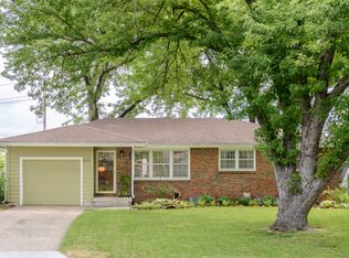 2226 Westchester Rd, Lawrence, KS 66049