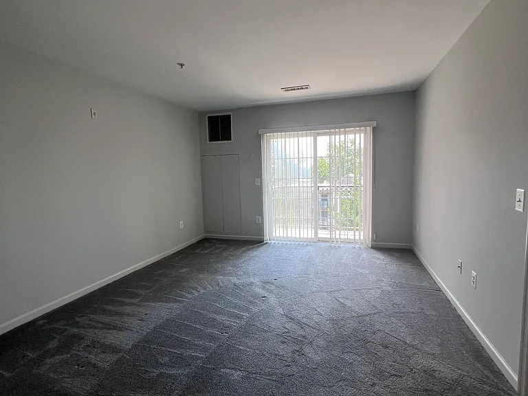 Dunn Loring Metro Apartments — Photo 6