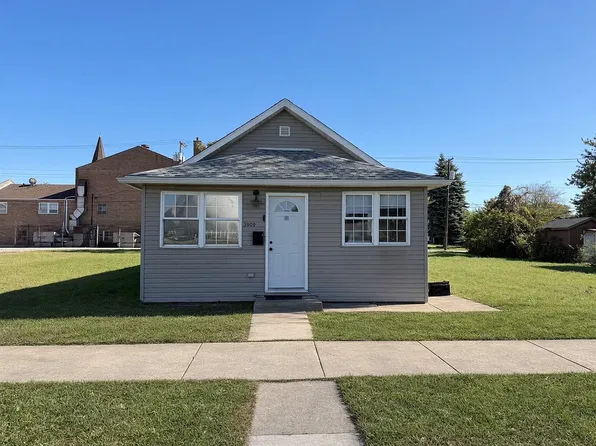 3909 McCook Ave, East Chicago, IN 46312