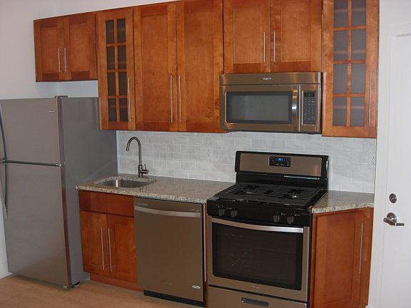 2nd image of 2737 W Girard Ave APT 2F