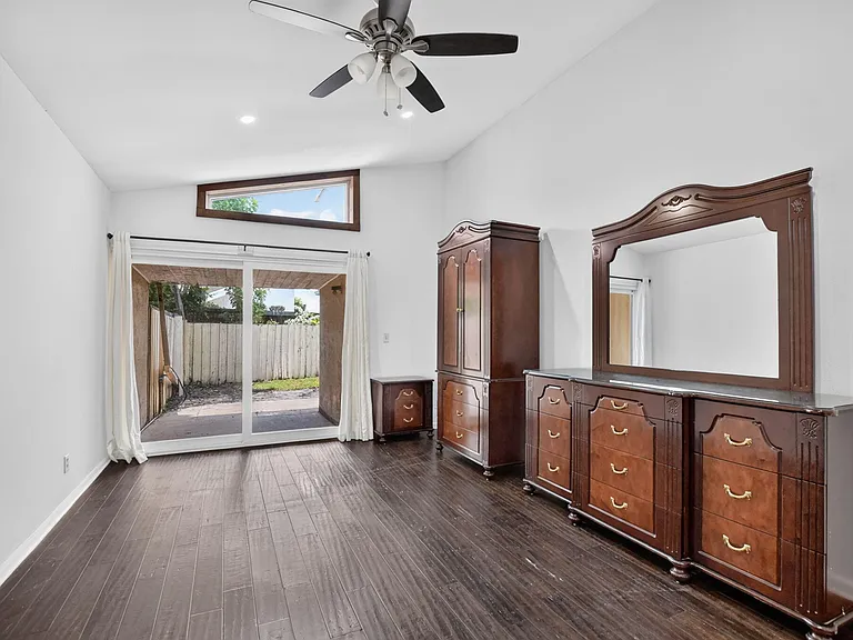 7813 Kenway Pl W — Photo 28