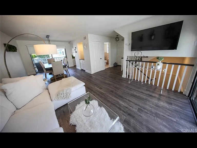 2221 Saybrook Ln — Photo 4