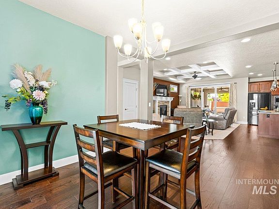 4th image of 1257 E Summerheights Dr
