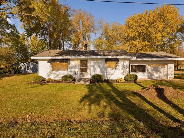 332 Mill St, Trufant, MI 49347