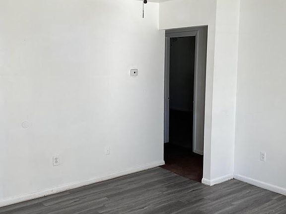 4th image of 3121 Benchwood Dr
