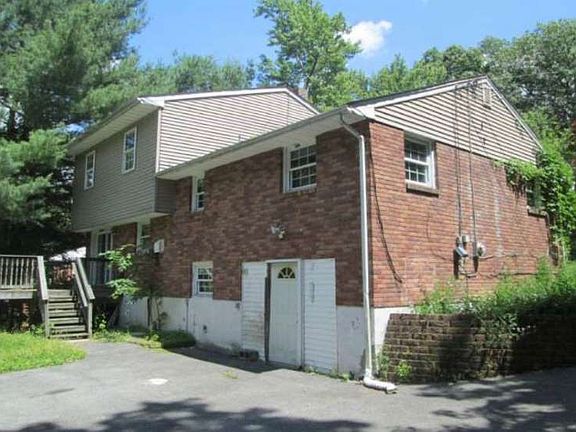 2nd image of 217 Edjewood Dr