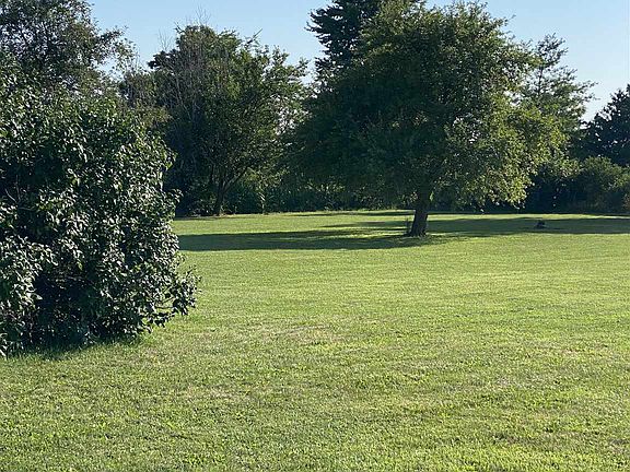 4th image of 18519 Hoffman Rd