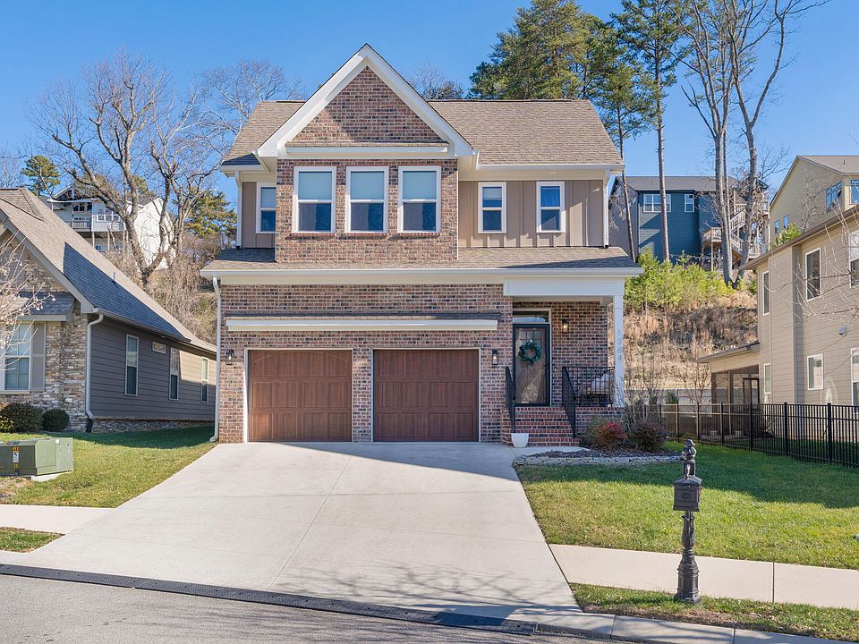 1st image of 1364 Carrington Way