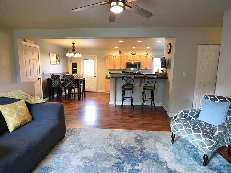 222 Ridgeway Dr — Photo 23