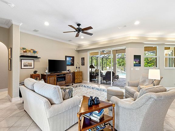 4th image of 15590 Catalpa Cove Dr