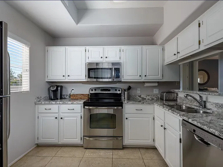 600 W Grove Pkwy #2214 — Photo 12