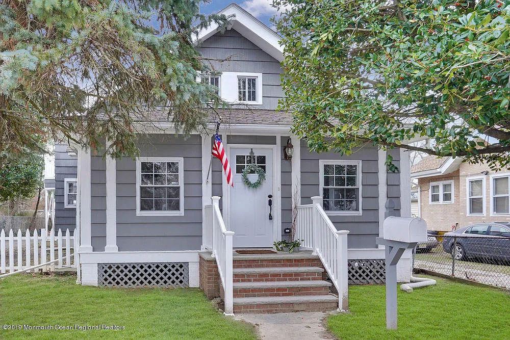 302 Rockwell Ave photo 1
