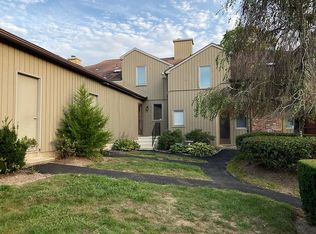 2 Far View Cmns, Southbury, CT 06488