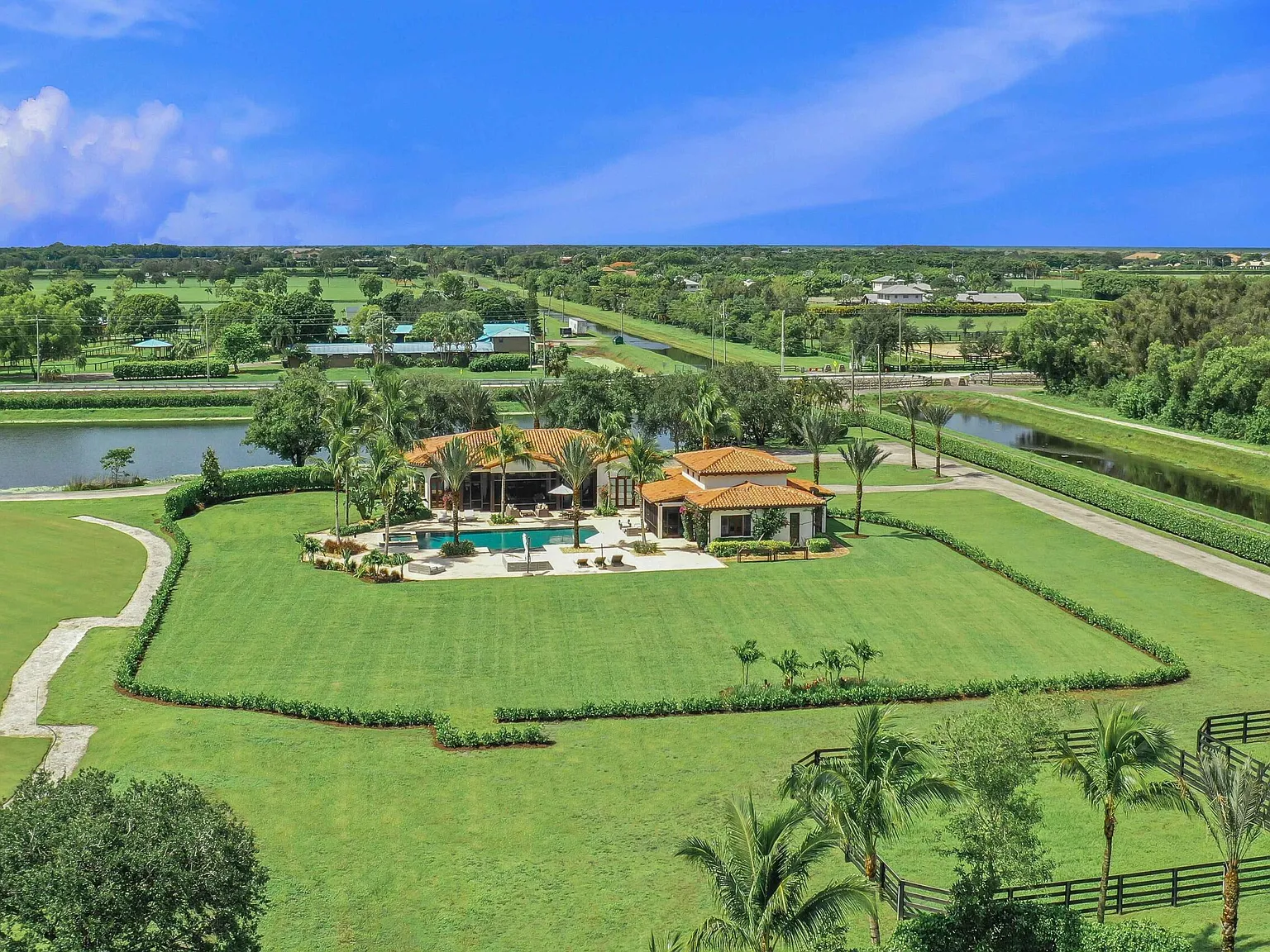 7 bed, 6.5 bath, 3700 sqft, $55,000 — Photo 1