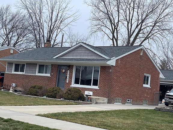 5th image of 23255 Port St