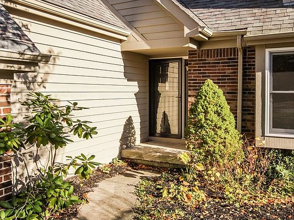 2nd image of 7529 Pinesprings Dr
